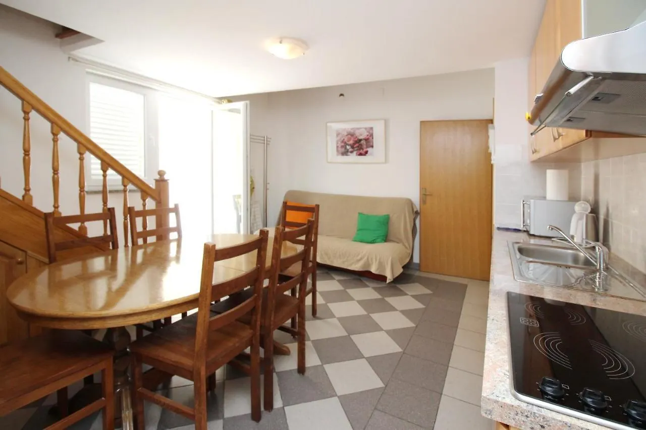 Apartments Mikulan Beach Baska