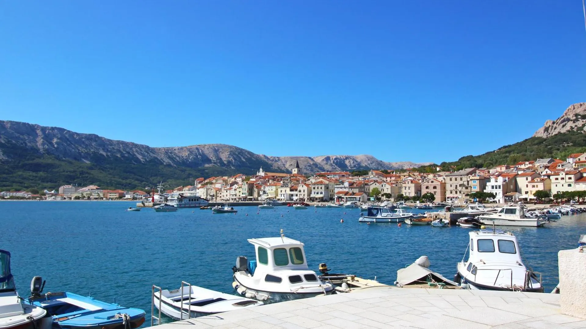 Apartments Mikulan Beach Baska  Baska (Krk)