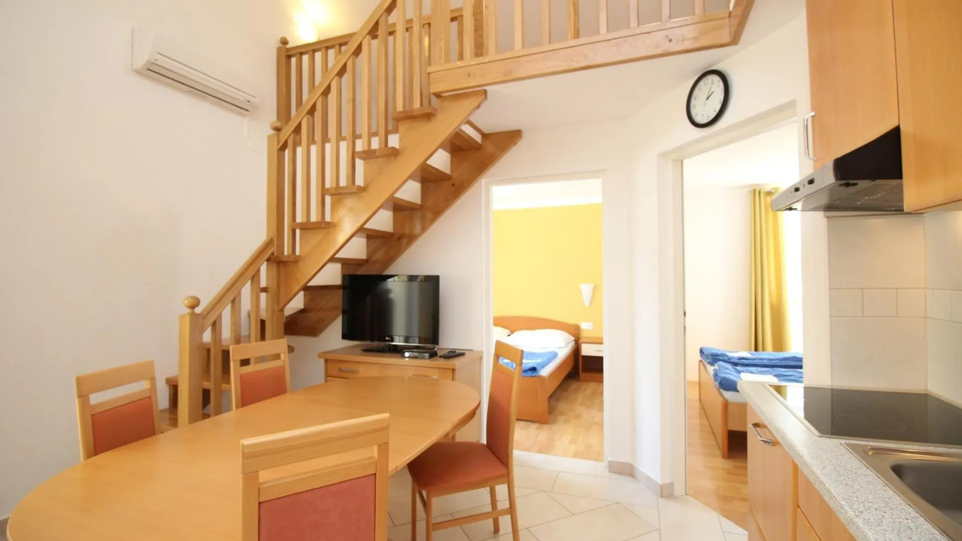 Apartments Mikulan Beach Baska  Baska (Krk)
