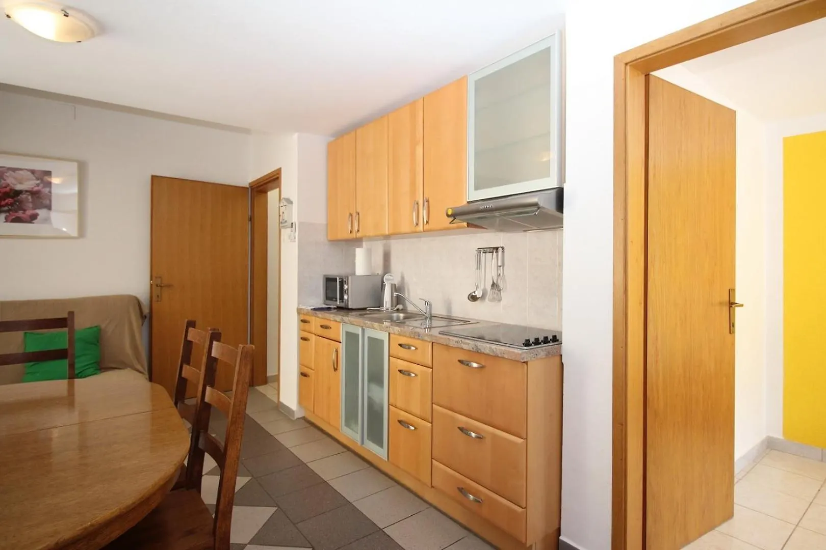 Apartments Mikulan Beach Baska