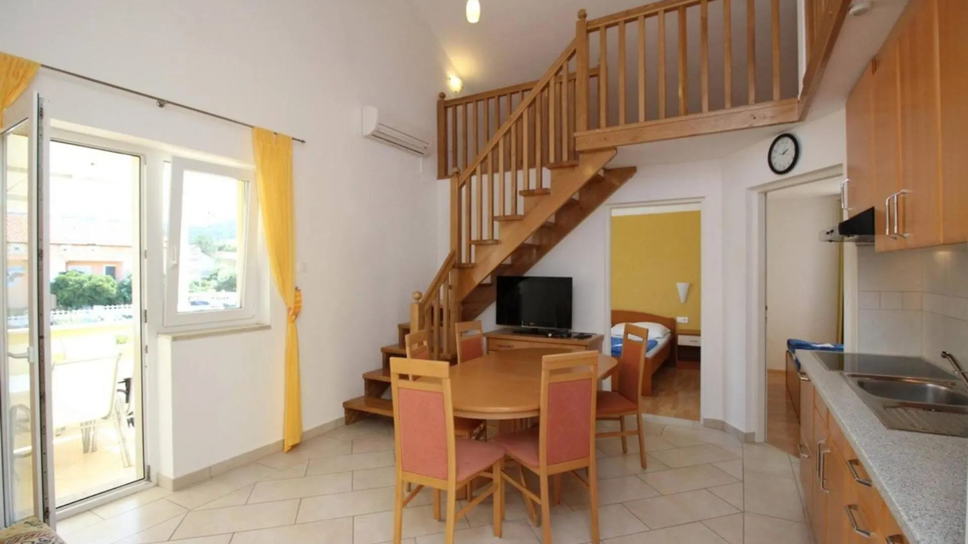 Apartments Mikulan Beach Baska