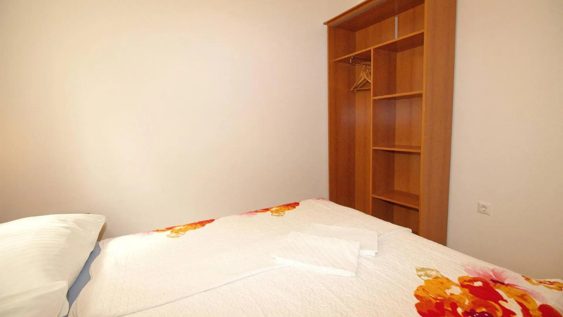 Apartments Mikulan Beach Baska