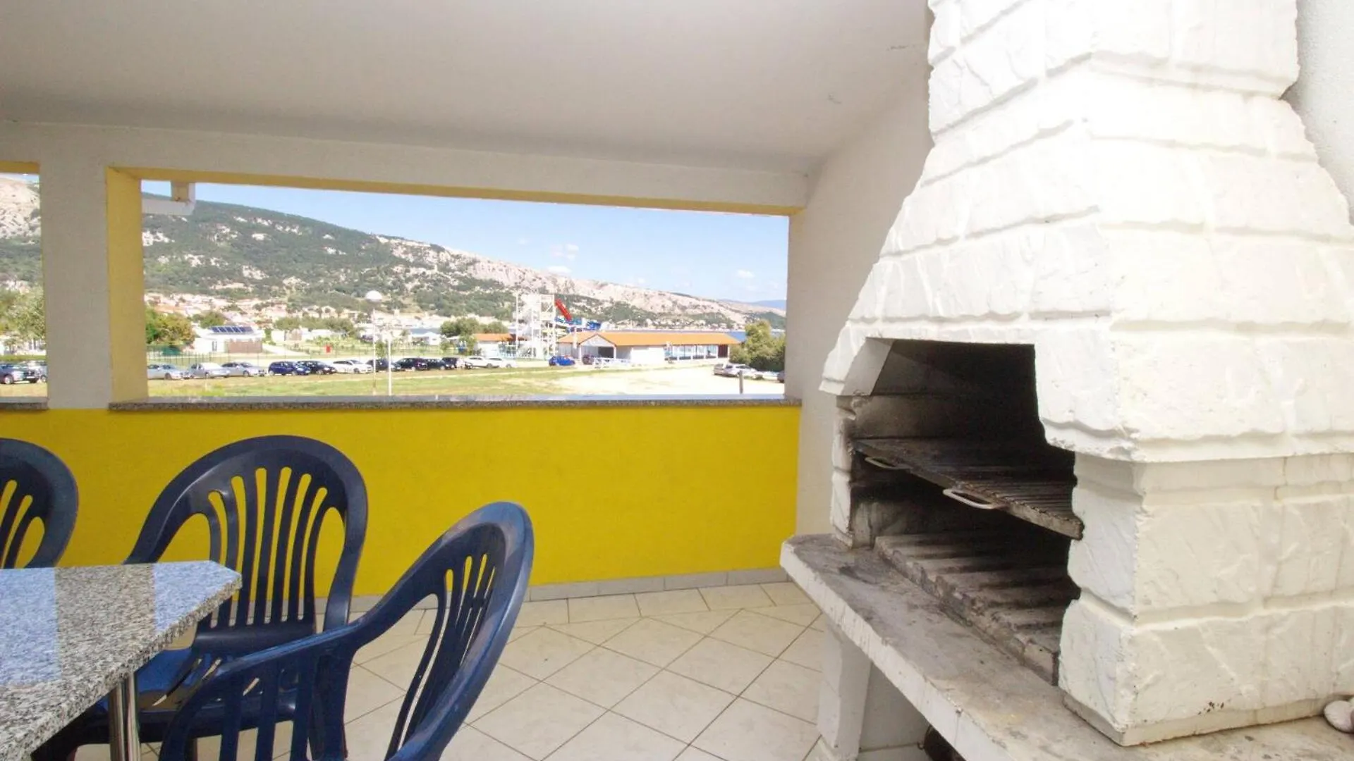 Apartments Mikulan Beach Baska  0*, Baska (Krk) Croatia